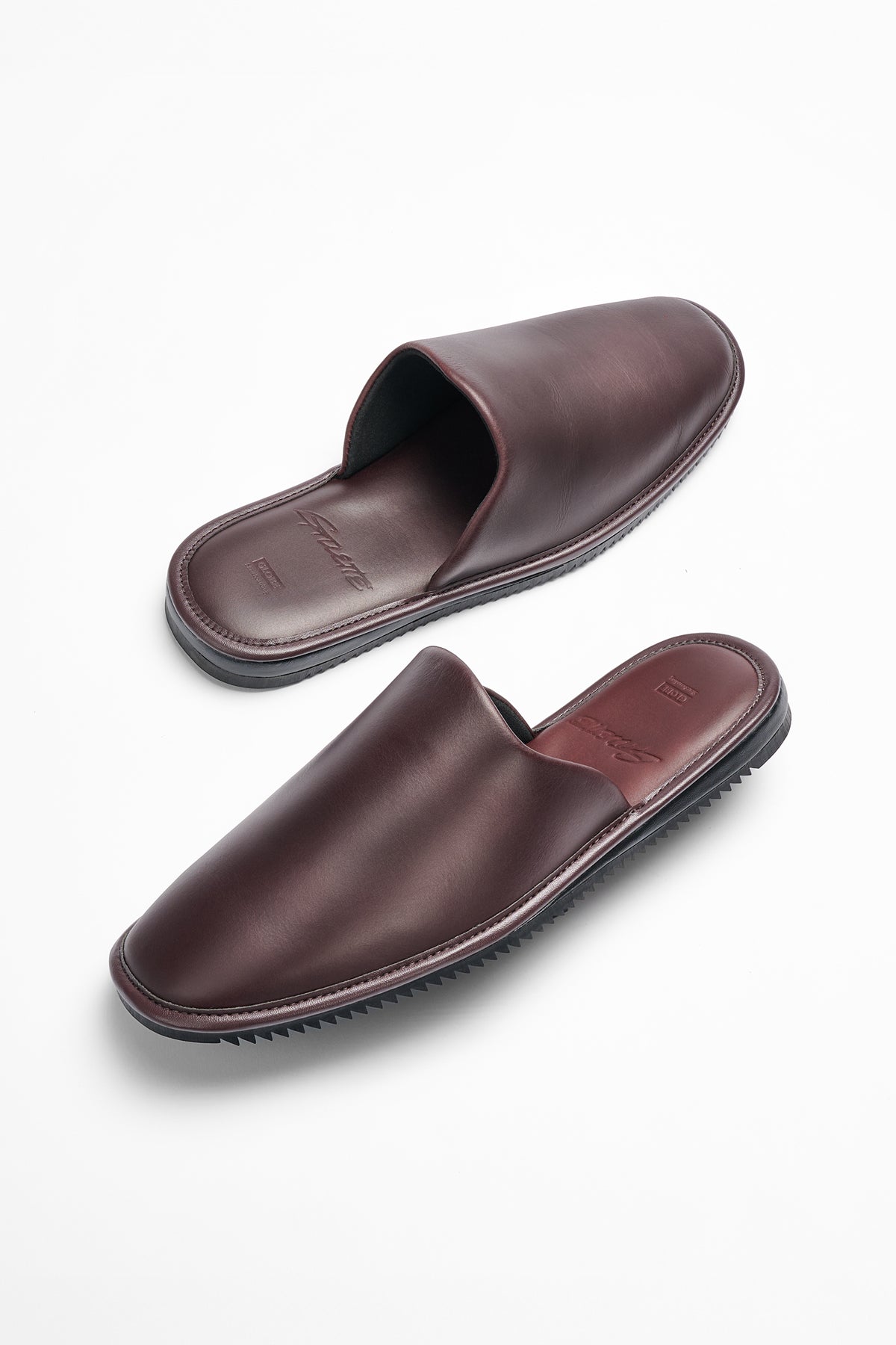 Studio image of the Mule - Gillette Oxblood/Gillette.