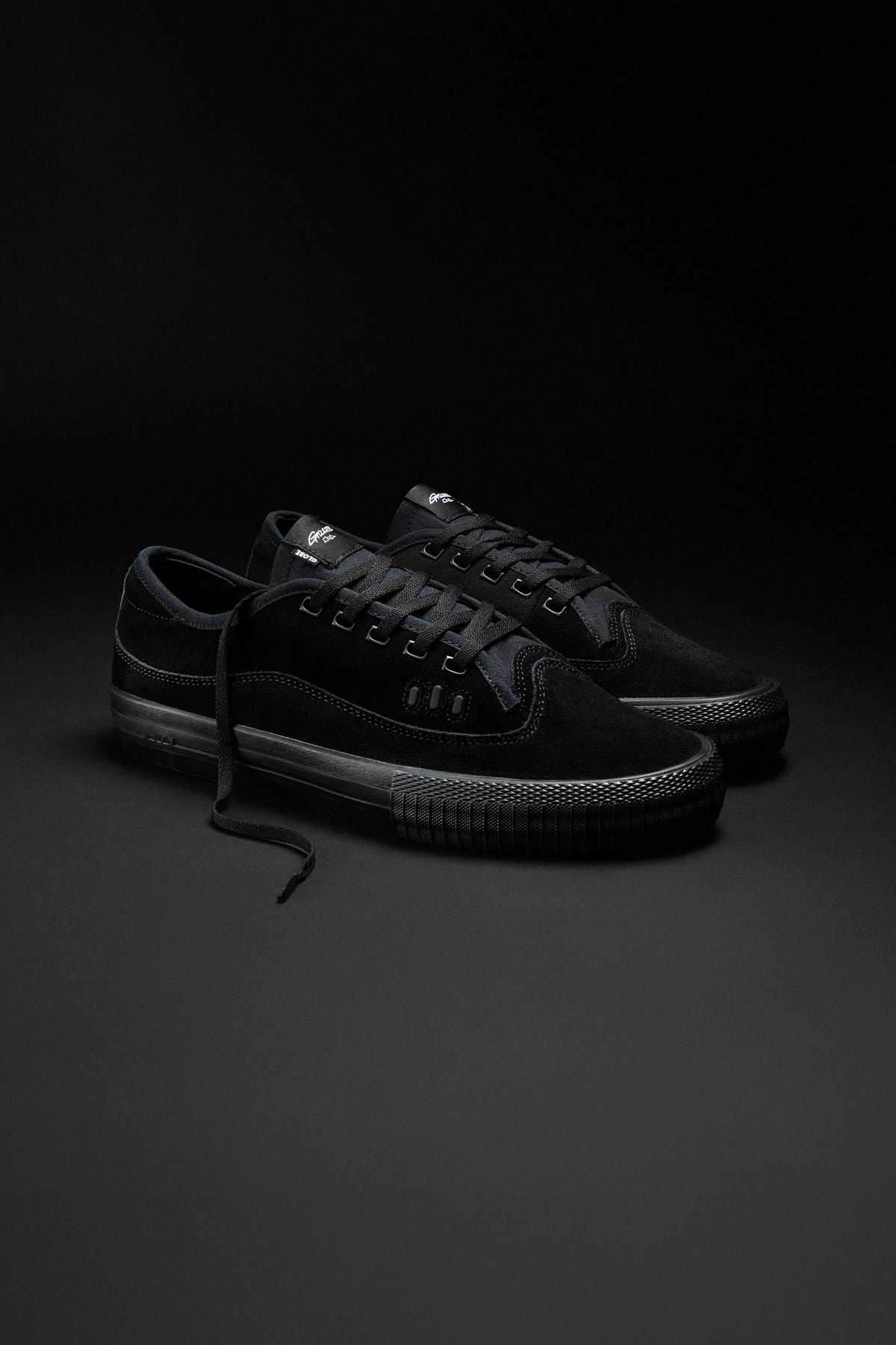Studio image of the Gillette Black/Suede/Black.