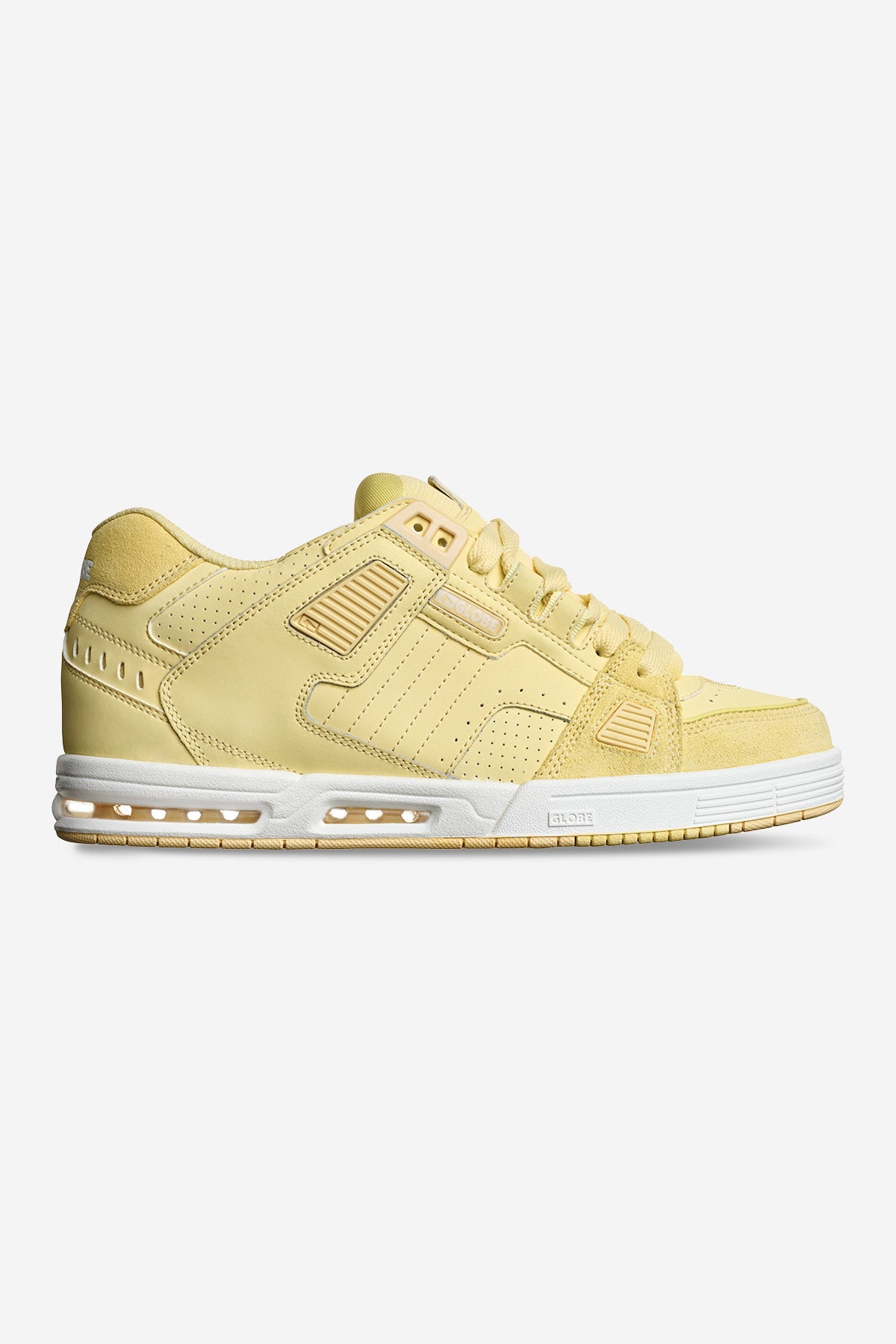 Profile view of the Sabre Butter/Cream.