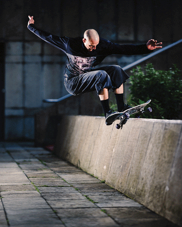 Gif of action shots of Val skating in the Surplus - Black Distress/Bauer. 