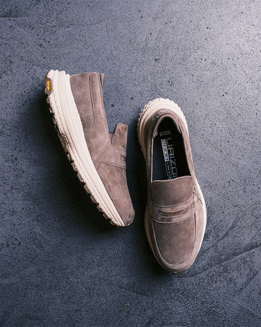 Lifestyle images of the Liaizon Vibram - Walnut.